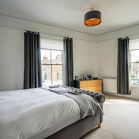 123 Nunnery Lane Apartment Йорк Екстериор снимка